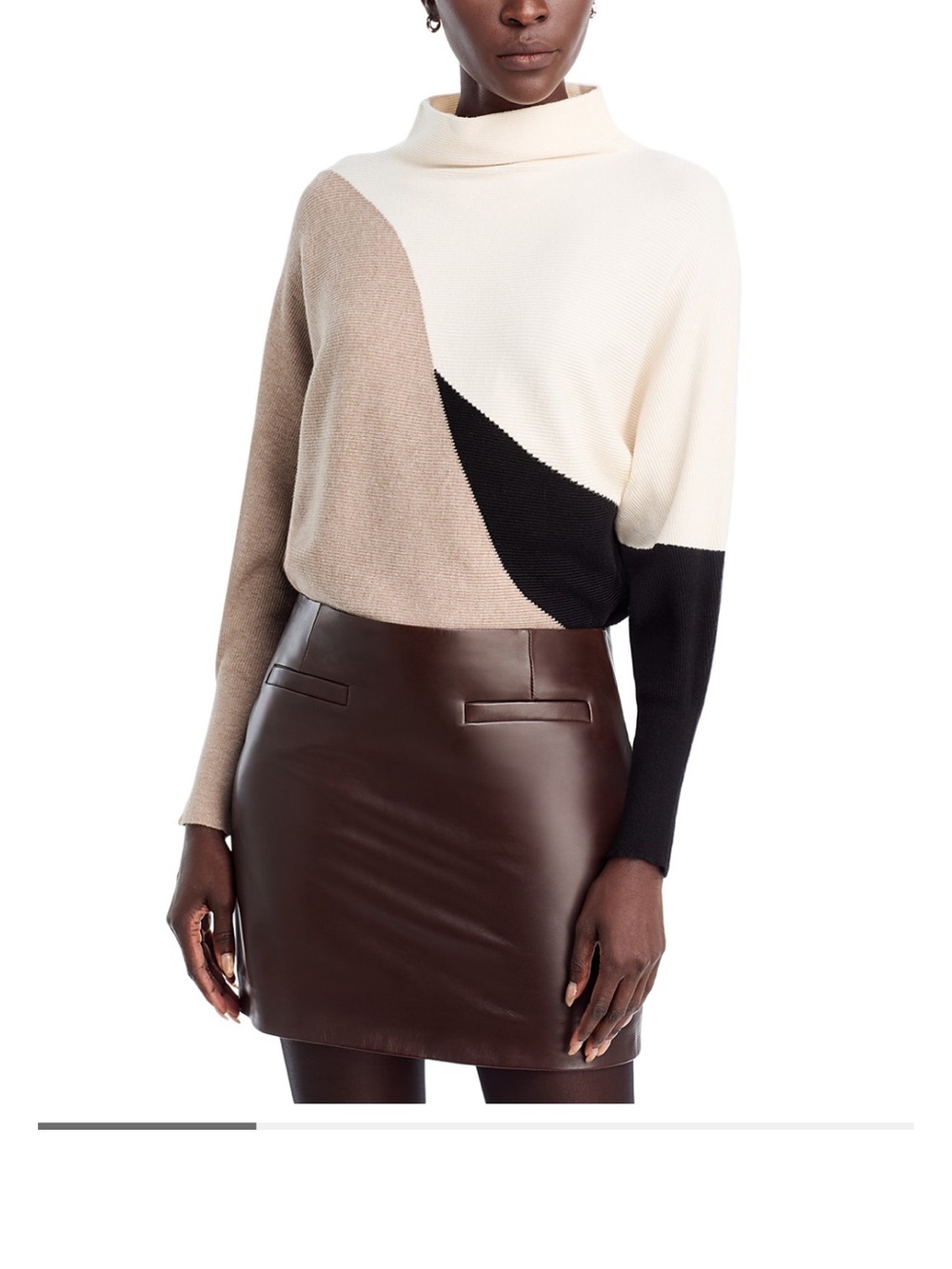 T Tahari Colorblock Dolman sleeve Sweater in Cream, Beige & Black
